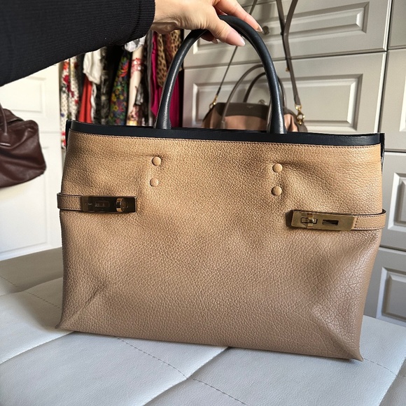 Chloe Charlotte Tote Handbag Tan and Navy - Picture 1 of 6